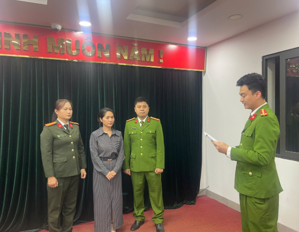 Rõ lý do giám đốc tổ chức chương trình “Về đây bốn cánh chim trời” hủy show phút chót khiến nhiều người bức xúc: ‘Lời biện minh không chấp nhận nổi’