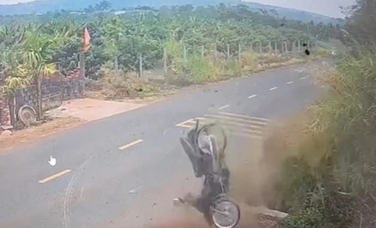 CA Đắk Lắk đính chính thông tin quan trọng liên quan vụ nam sinh lớp 12 lao xe xuống mương t:uvo*g.