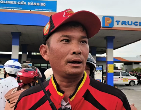 Vụ ch:á::y ô tô qua lời kể của Đội trưởng SOS: “D:ập lửa xong, thò tay vào mới biết có người bên trong, tôi day dứt không ngủ được”