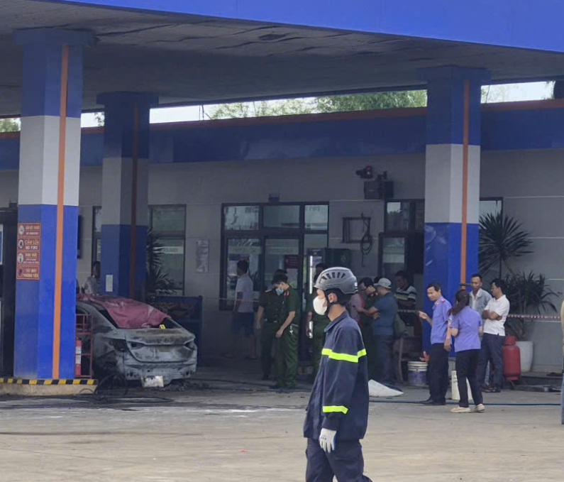 Xuất hiện tài khoản MXH nhận là tài xế vụ ch:áy xe làm 2 người ch:e::t: “Lên tiếng nói điều không ngờ tới”