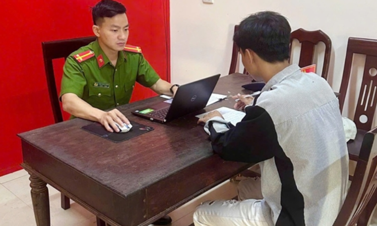 Rõ danh tính nam thanh niên tú:m tóc, đ:ạ::p vào đầ:u cô gái ở quán bida: Nguồn cơn sự việc là gì?