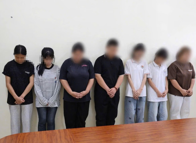 B:ức x:úc 2 nữ sinh lao vào đ::á:nh bạn hội đồng, thản nhiên đăng phây bút khoe ‘chiến tích’: CA vào cuộc luôn rồi.