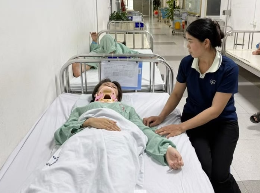 Gia đình lần đầu lên tiếng về vụ nữ sinh lớp 10 bị đ:á::nh hội đồng: Nói điều không ngờ luôn, hóa ra đã là lần thứ 3.